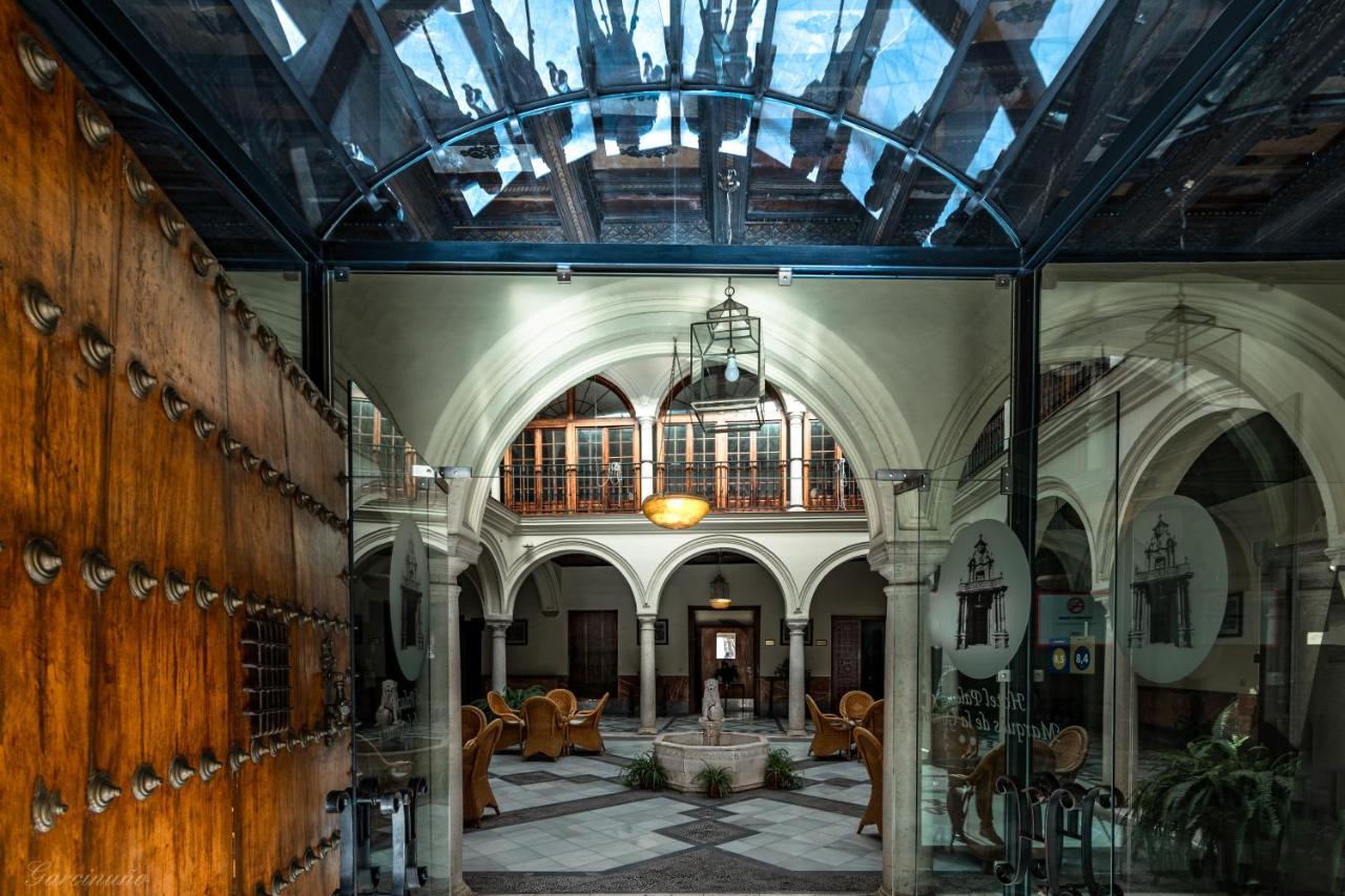 Palacio Marques De La Gomera Osuna Exterior foto