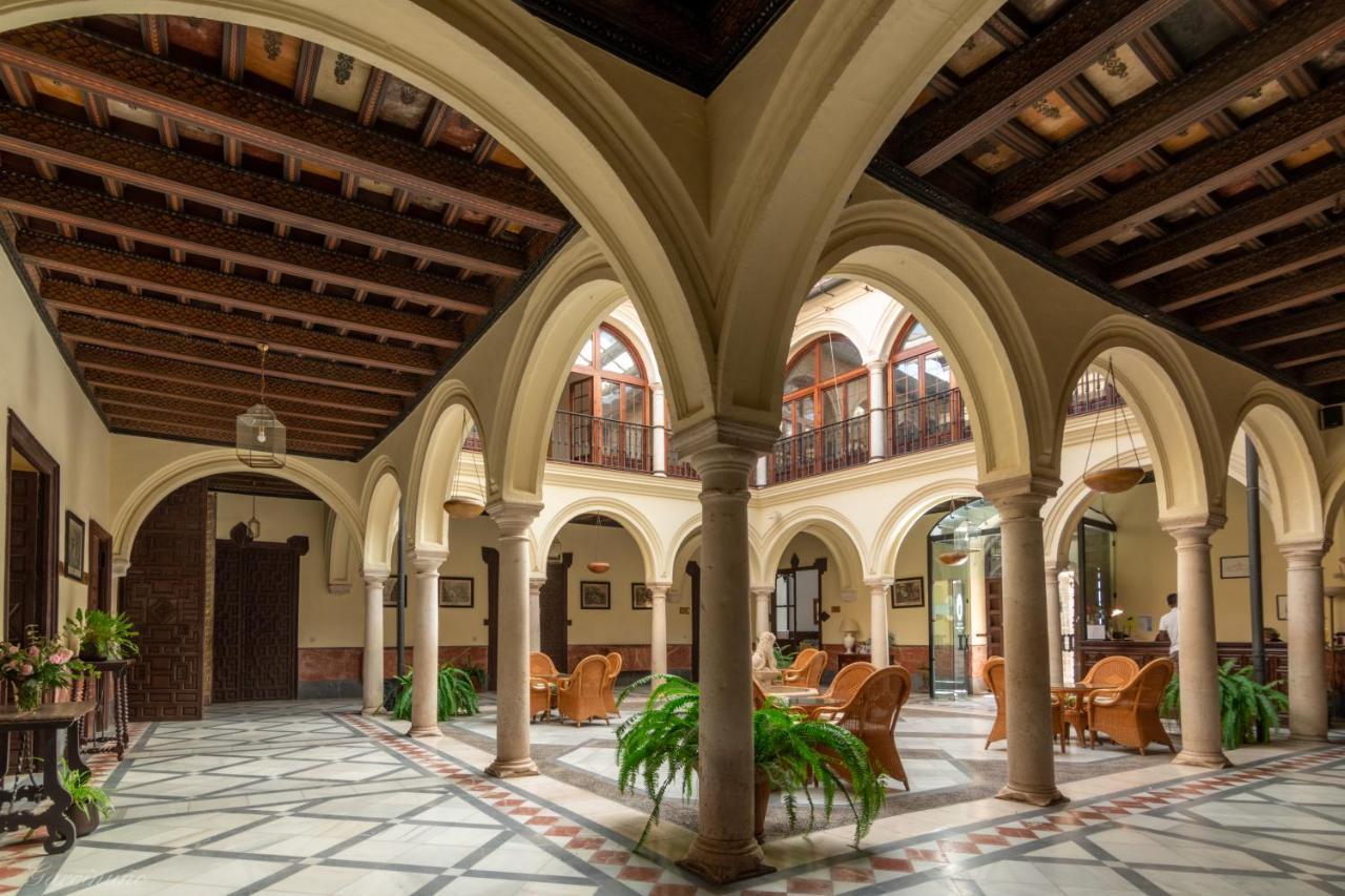 Palacio Marques De La Gomera Osuna Exterior foto
