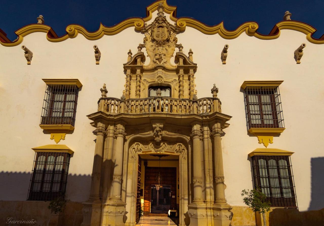 Palacio Marques De La Gomera Osuna Exterior foto