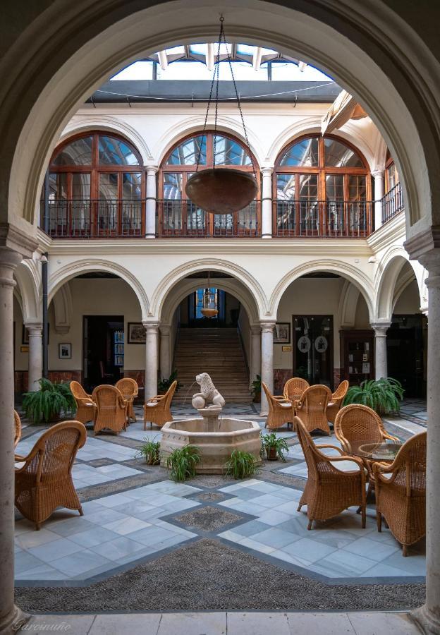Palacio Marques De La Gomera Osuna Exterior foto
