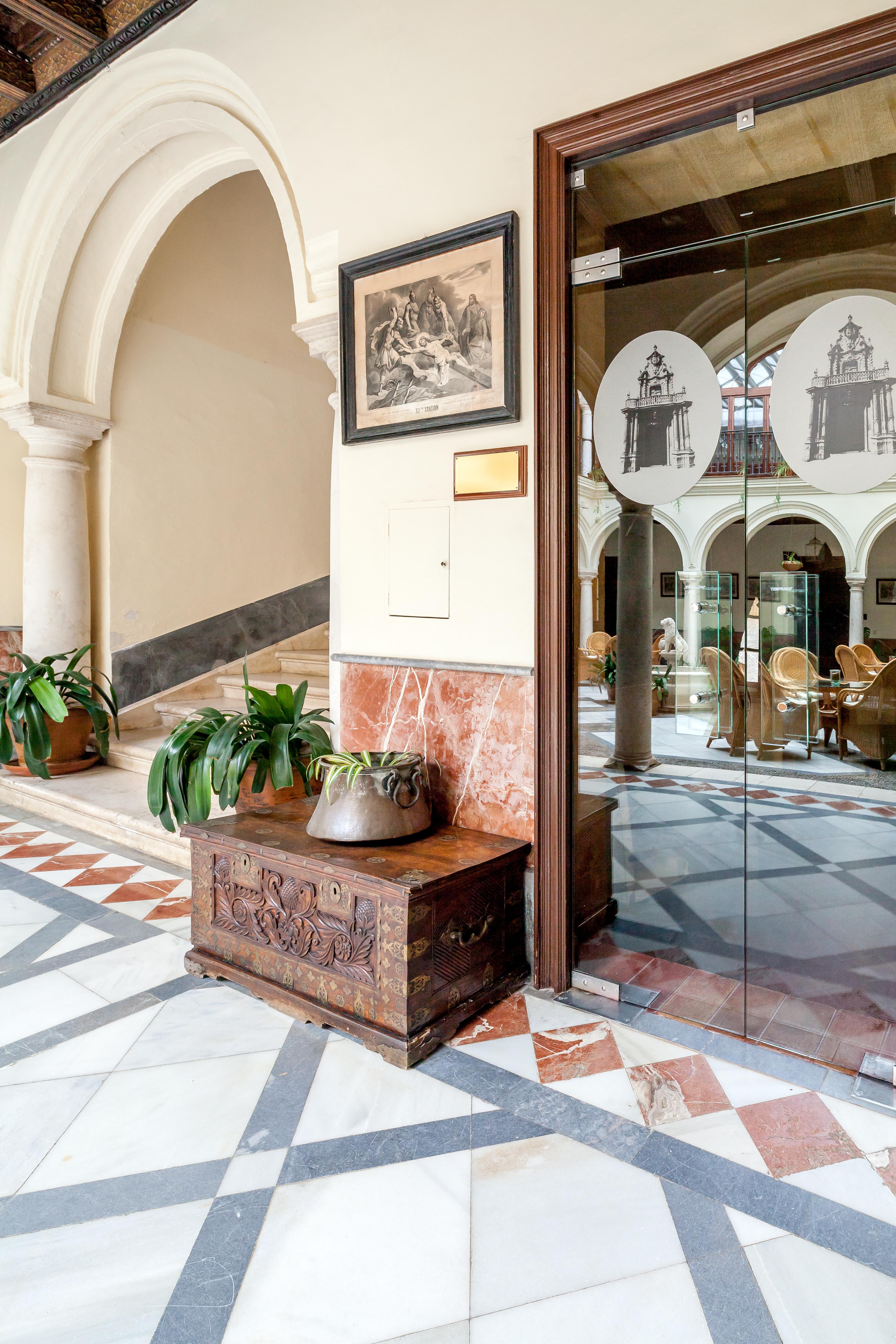Palacio Marques De La Gomera Osuna Exterior foto