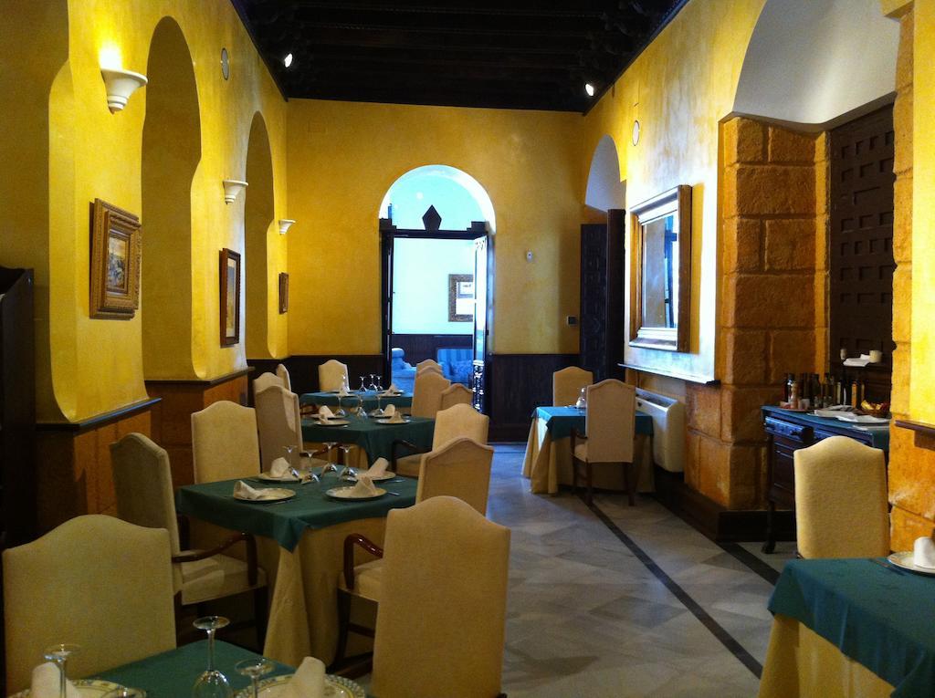 Palacio Marques De La Gomera Osuna Exterior foto